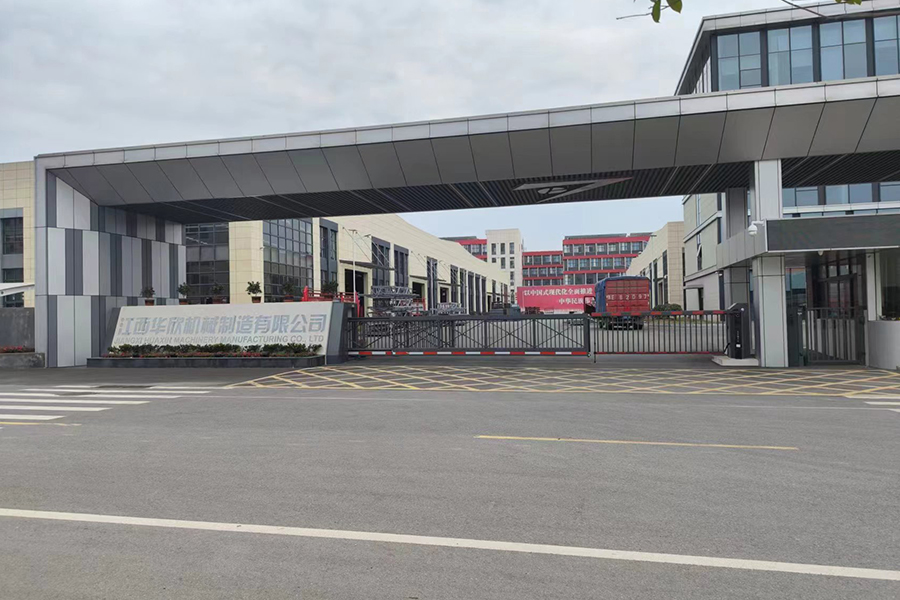 Jurutera Jiangsu Luoming diatur untuk melawat tapak pelanggan di Jiangxi